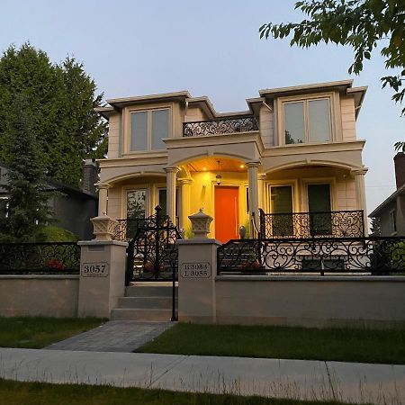Milano Luxury Suites Vancouver Exterior foto