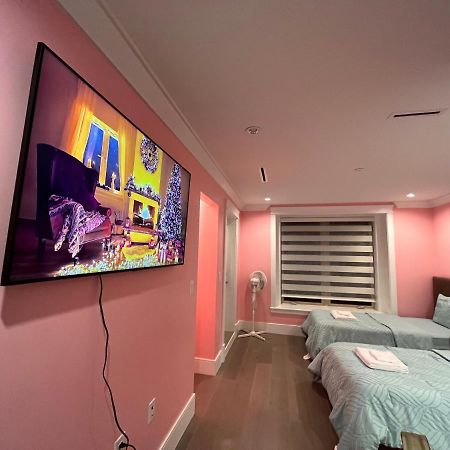 Milano Luxury Suites Vancouver Exterior foto