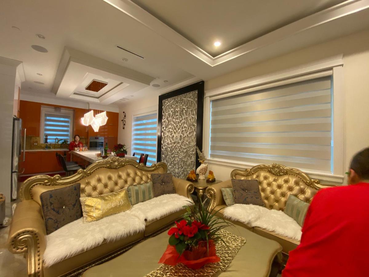 Milano Luxury Suites Vancouver Exterior foto